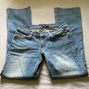 Levi’s 524 Jeans